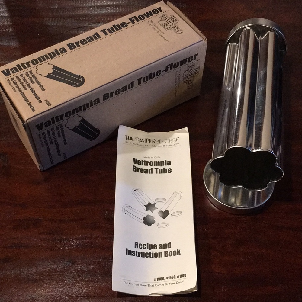 🌸 Pampered Chef Valtrompia style bread/cake tube
